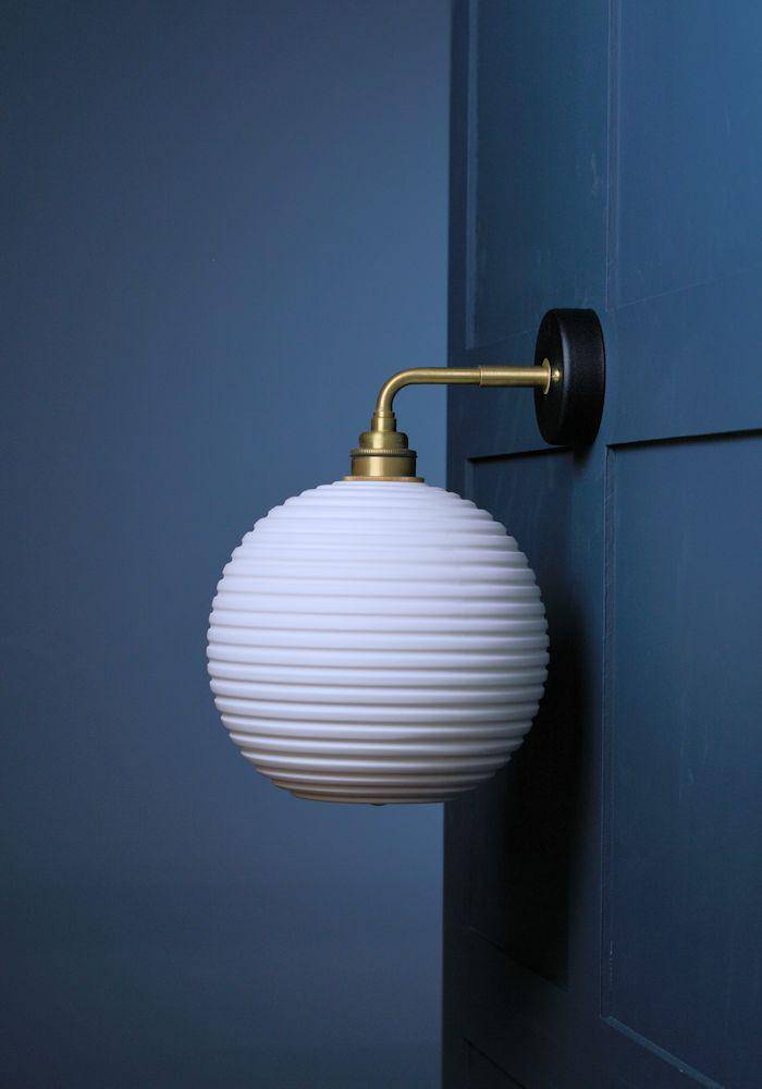 IP44 OPTIC BATHROOM WALL LIGHT - The Light Yard